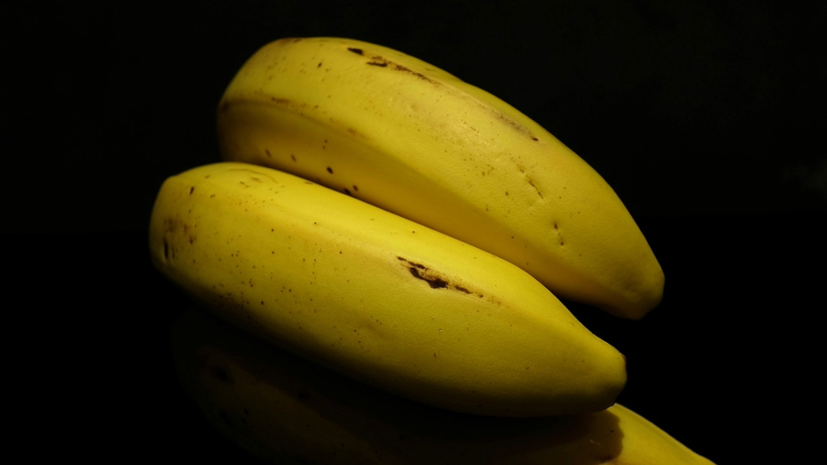 Potassium: Essential Benefits, Sources, Deficiency Risks, and Safety Guidelines