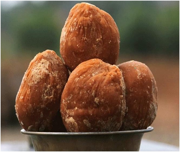 BALL JAGGERY