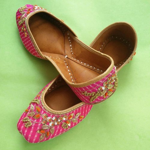 Embroidered New Punjabi Jutti For Women from Disha Enterprises