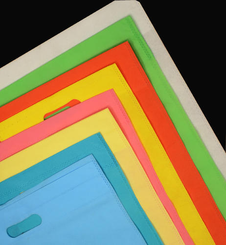 D-Cut Non Woven Bags from SMILEY ENTERPRISE