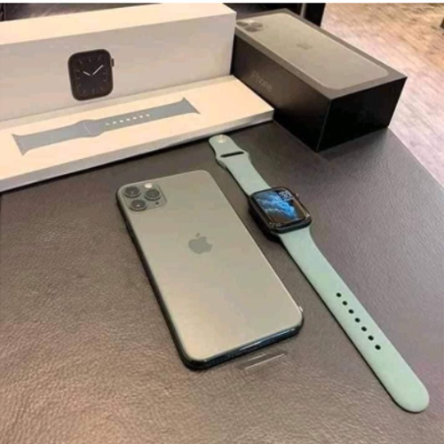 Apple iPhone 11 Pro Max pls free Apple Watch
