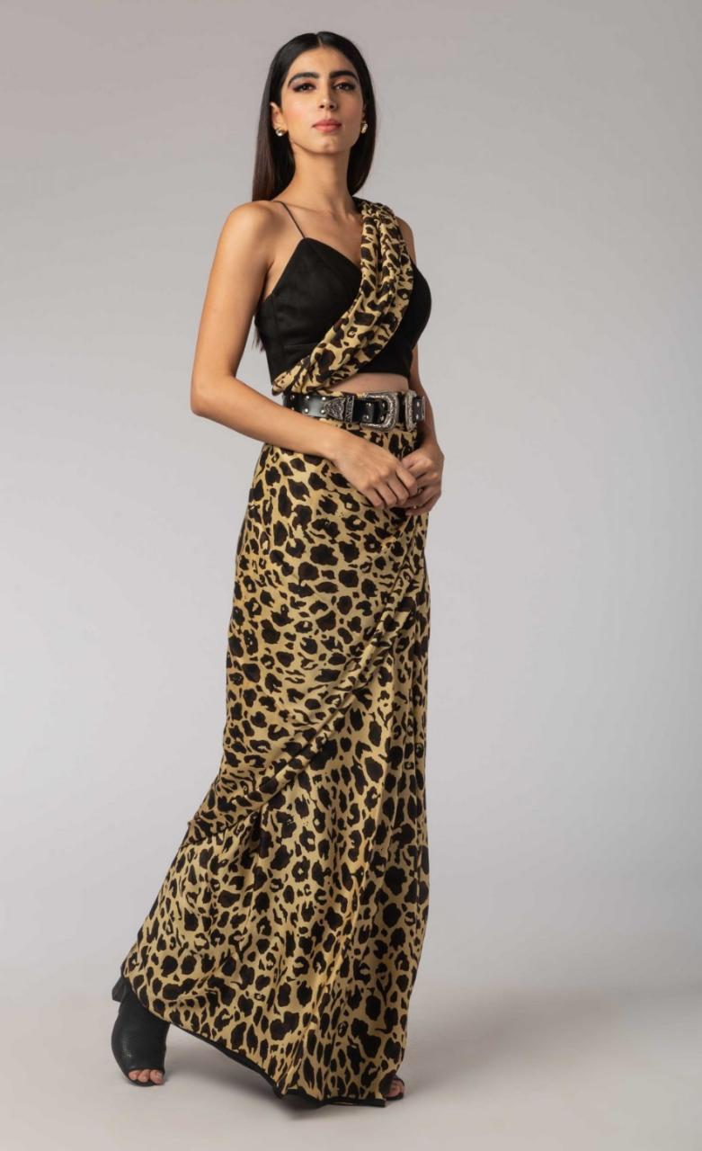 CREATION - Printed Satin Silk Saree from Sasta bazar
